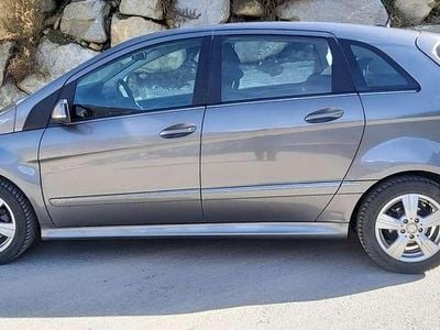 Usata Mercedes B200 Chrome 140 CV (102 kW) 2010 Monovolume