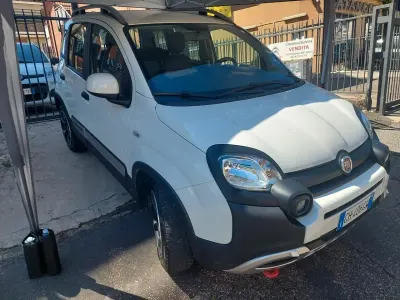 Usata Fiat Panda Cross Cross 69 CV (50 kW) 2021 Bianco Utilitaria