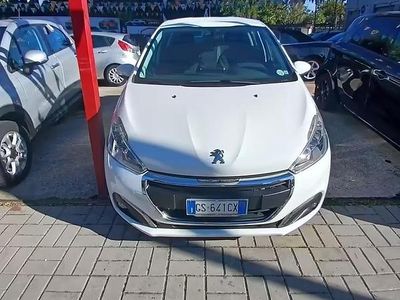 Usata Peugeot 208 Active 83 CV (61 kW) 2018 Bianco Utilitaria