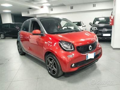 Usata Smart ForFour Passion 90 CV (66 kW) 2016 Rosso Utilitaria