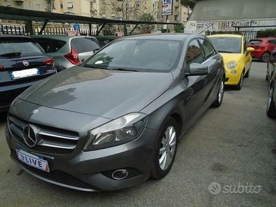 Usata Mercedes A180 122 CV (89 kW) 2012 Marrone Utilitaria