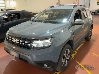 Usata Dacia Duster Journey 116 CV (85 kW) 2024 Grigio SUV