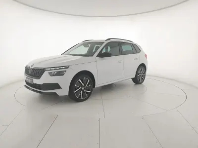 Usata Skoda Kamiq 110 CV (80 kW) 2023 Bianco luna metallizzato SUV