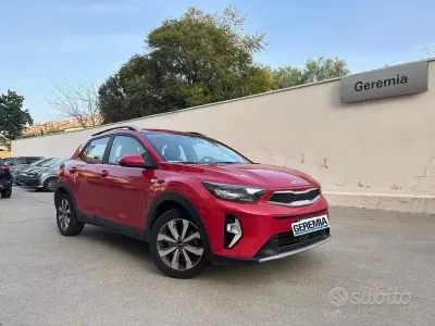 Usata Kia Stonic Urban 84 CV (61 kW) 2024 Rosso SUV