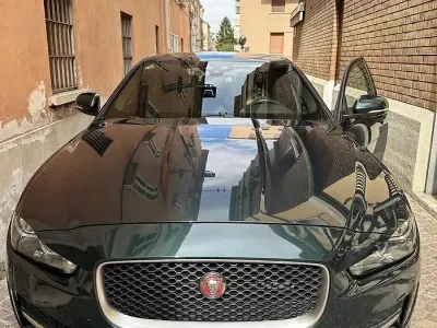 Usata Jaguar XE 200 CV (147 kW) 2017 Verde Berlina