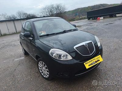 Usata Lancia Ypsilon 69 CV (50 kW) 2011 Nero Utilitaria