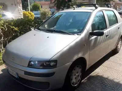 Usata Fiat Punto 60 CV (44 kW) 2002 Marrone Utilitaria