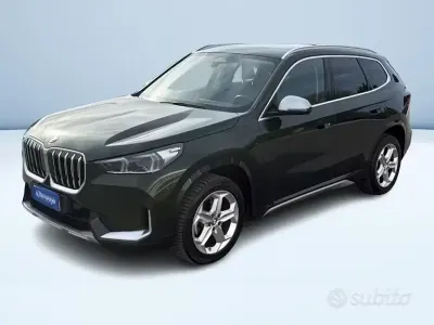 Usata BMW X1 xLine 150 CV (110 kW) 2023 Verde metallizzato SUV