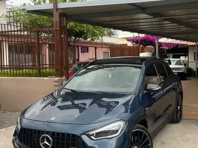 Usado Mercedes GLA45 AMG AMG 421 CV (309 kW) 2023 Azul SUV