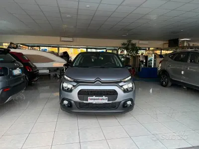 Usata Citroën C3 Shine 102 CV (75 kW) 2022 Grigio Utilitaria