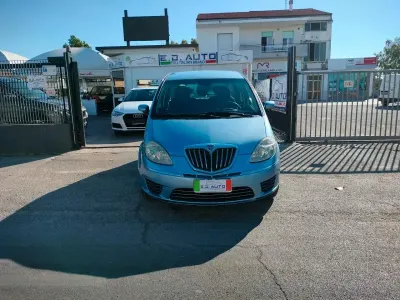 Usata Lancia Musa 90 CV (66 kW) 2009 Blu Monovolume