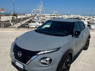 Gebraucht Nissan Juke N-Connecta 143 PS (105 kW) 2023 Grau SUV