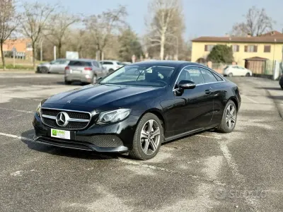 Usata Mercedes E220 Business 194 CV (142 kW) 2018 Nero Coupé