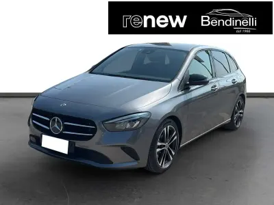 Gebraucht Mercedes B180 136 PS (100 kW) 2019 Grau Van / Kleinbus