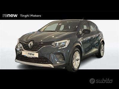 Usata Renault Captur Equilibre 145 CV (106 kW) 2023 Blu scuro SUV