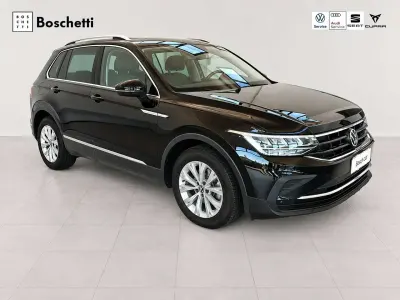 Usata VW Tiguan Life 150 CV (110 kW) 2022 Grigio SUV