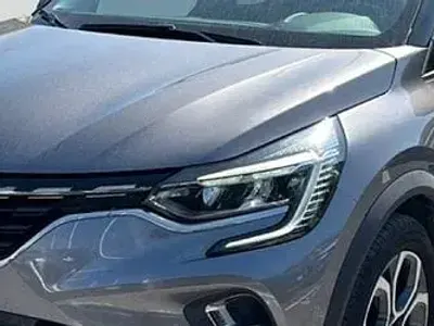 Usata Renault Captur Techno 101 CV (74 kW) 2023 Grigio SUV