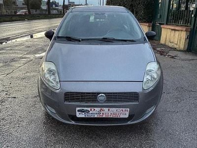Usata Fiat Grande Punto Dynamic 65 CV (47 kW) 2006 Grigio Utilitaria