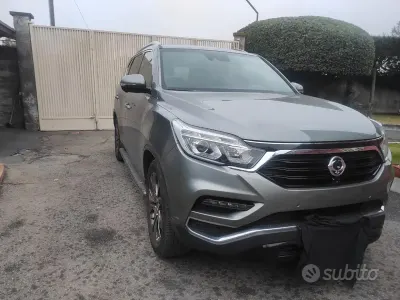 Usata SsangYong Rexton 181 CV (133 kW) 2017 SUV