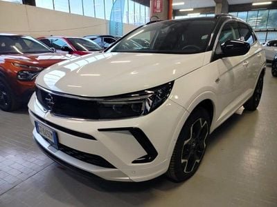Usata Opel Grandland X Ultimate 131 CV (96 kW) 2024 Bianco SUV