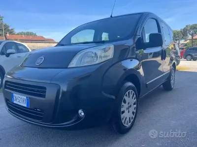 Gebraucht Fiat Qubo Trekking 70 PS (51 kW) 2013 Schwarz Van / Kleinbus
