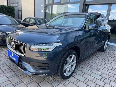 Usado Volvo XC90 Core 235 HP (172 kW) 2022 Azul SUV