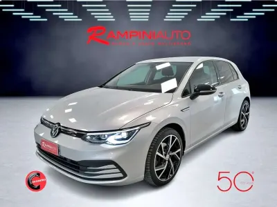 Usata VW Golf VIII 116 CV (85 kW) 2020 Argento Berlina