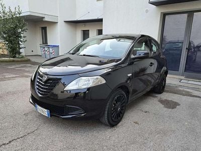 Usata Lancia Ypsilon Platinum 69 CV (50 kW) 2015 Other Utilitaria