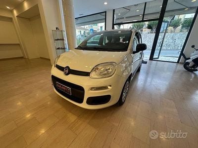Usata Fiat Panda Pop 69 CV (50 kW) 2016 Bianco Utilitaria