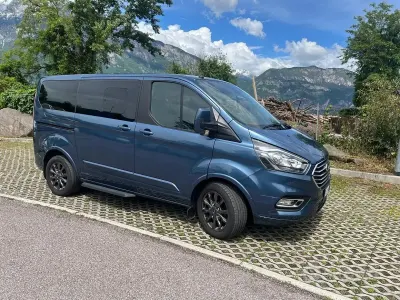 Usata Ford Tourneo Titanium 131 CV (96 kW) 2019 Blu Monovolume