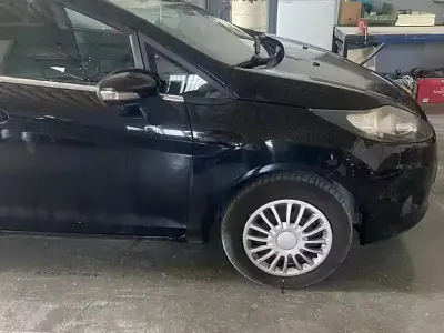 Usata Ford Fiesta 68 CV (50 kW) 2009 Nero Berlina