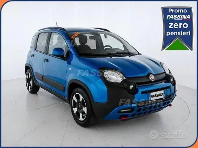 Usata Fiat Panda Cross Cross 69 CV (50 kW) 2024 Blu Utilitaria