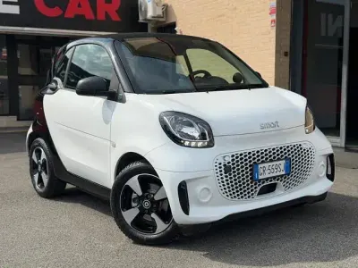 Usata Smart ForTwo Electric Drive Passion 41 kW (56 CV) 2023 Bianco