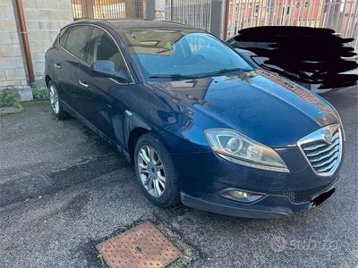 Usata Lancia Delta 120 CV (88 kW) 2011 Blu Utilitaria