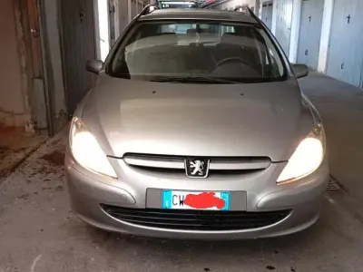 Usata Peugeot 307 90 CV (66 kW) 2005 Grigio Station wagon