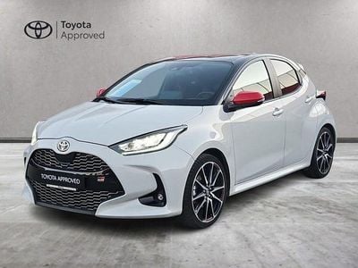 Usata Toyota Yaris Hybrid Sport 92 CV (67 kW) 2023 Vari colori Berlina