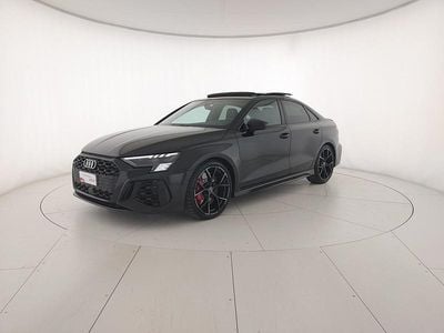 Usata Audi RS3 Design 400 CV (294 kW) 2023 Nero mito metallizzato Berlina