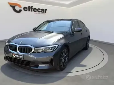 Usata BMW 320 Advantage 190 CV (139 kW) 2019 Grigio Berlina