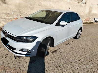 Usata VW Polo 95 CV (69 kW) 2020 Grigio Berlina