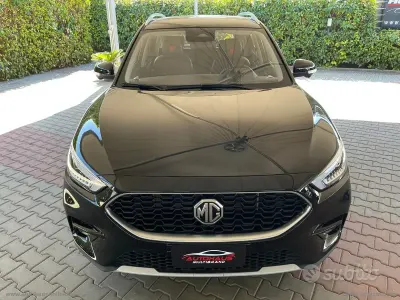 Usata MG ZS Luxury 106 CV (77 kW) 2024 Nero SUV