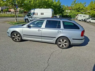 Usata Skoda Octavia Elegance 105 CV (77 kW) 2008 Argento Station wagon