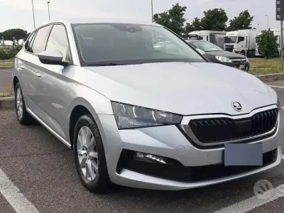 Usata Skoda Scala Ambition 116 CV (85 kW) 2021 Grigio Utilitaria