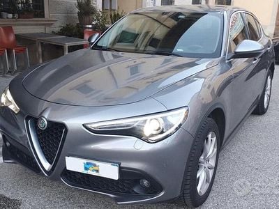 Usata Alfa Romeo Stelvio Executive 210 CV (154 kW) 2017 Grigio SUV