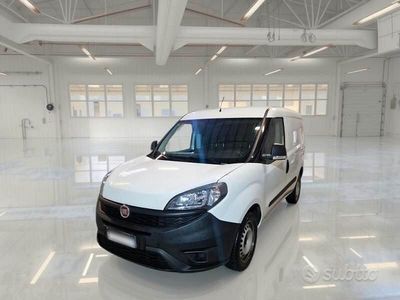 Usata Fiat Doblò Business 120 CV (88 kW) 2021 Beige Monovolume