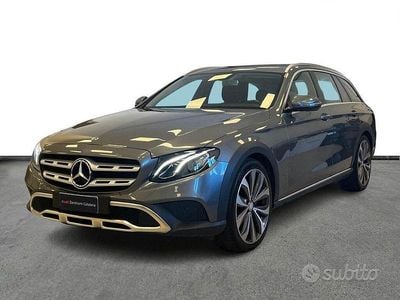 Usata Mercedes E220 Premium 194 CV (142 kW) 2017 Grigio Station wagon