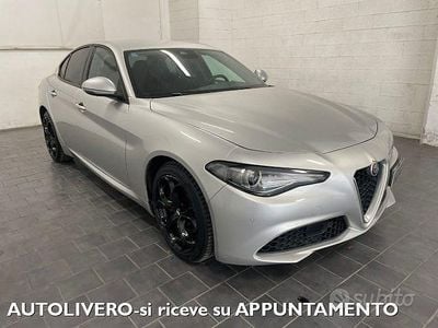Usata Alfa Romeo Giulia 160 CV (117 kW) 2021 Grigio Berlina