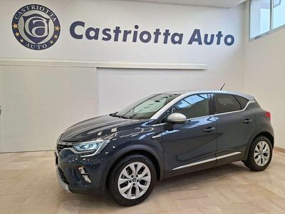 Usata Renault Captur Intens 92 CV (67 kW) 2021 Blu/azzurro SUV