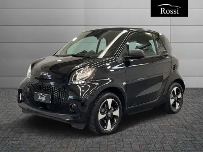 Usata Smart ForTwo Electric Drive Passion 41 kW (56 CV) 2023 Nero Coupé