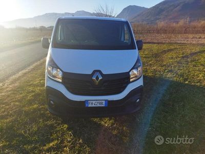 usata Renault Trafic L1 H1 autocarro 3 posti euro 6b