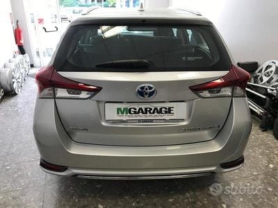 Grigio Usata 2018 Toyota Auris Hybrid Business Edition Station wagon | 15.800 €